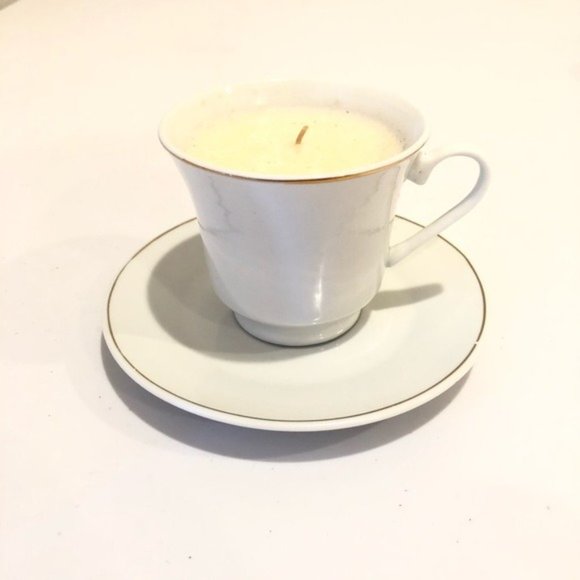 English Teacup & Saucer Candles New - Picture 2 of 15